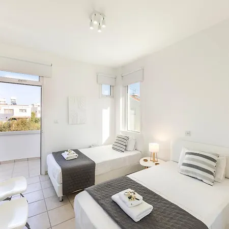 Faros Seaside Larnaca Villa *