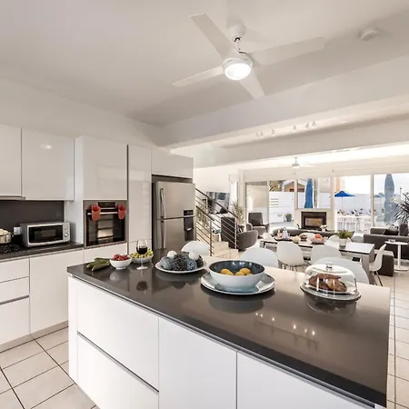 Faros Seaside Larnaca Villa *