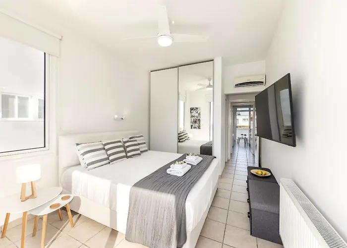 ヴィラ Faros Seaside Larnaca