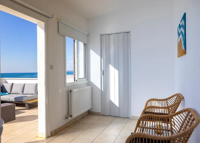 Faros Seaside Larnaca *