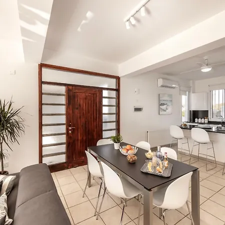 Faros Seaside Larnaca Vilă *