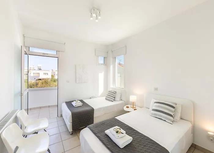 Faros Seaside Larnaca Villa *