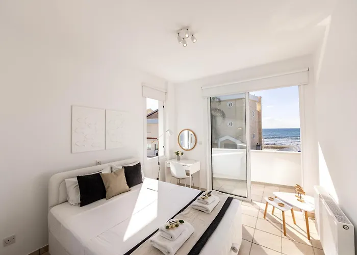 Faros Seaside Larnaca