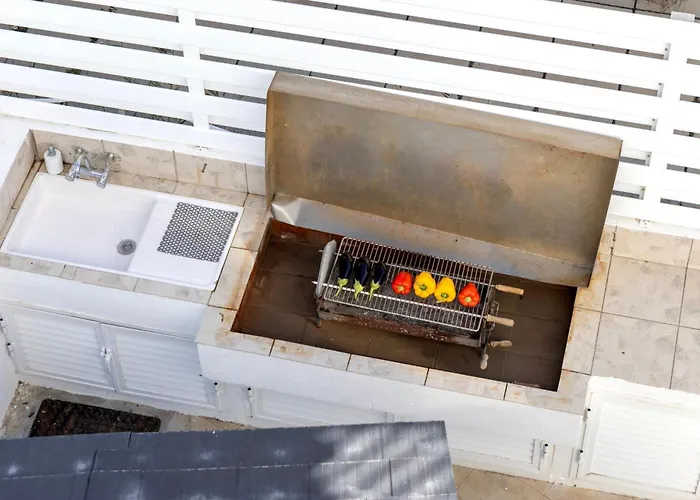 Villa Faros Seaside Larnaca *