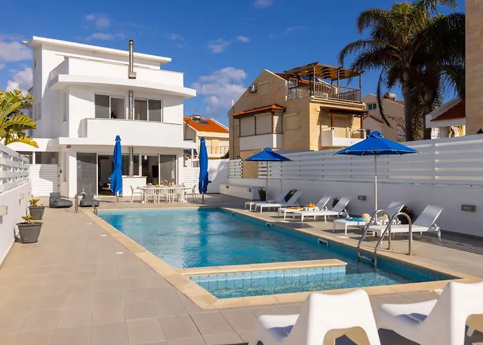 Faros Seaside Larnaca Perivolia